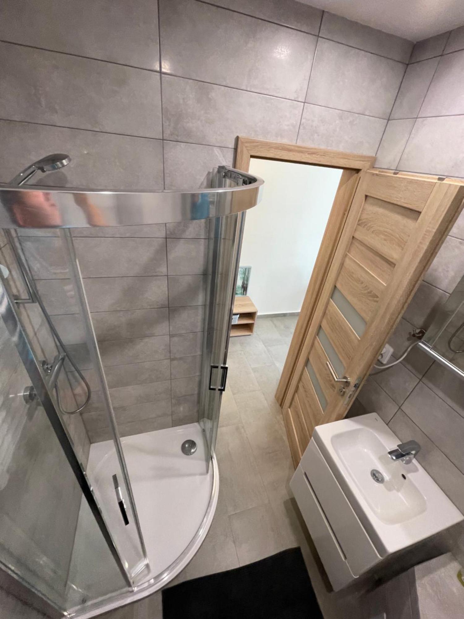Novy Horsky Apartman V Jizerskych Horach เฮนิเซ ภายนอก รูปภาพ