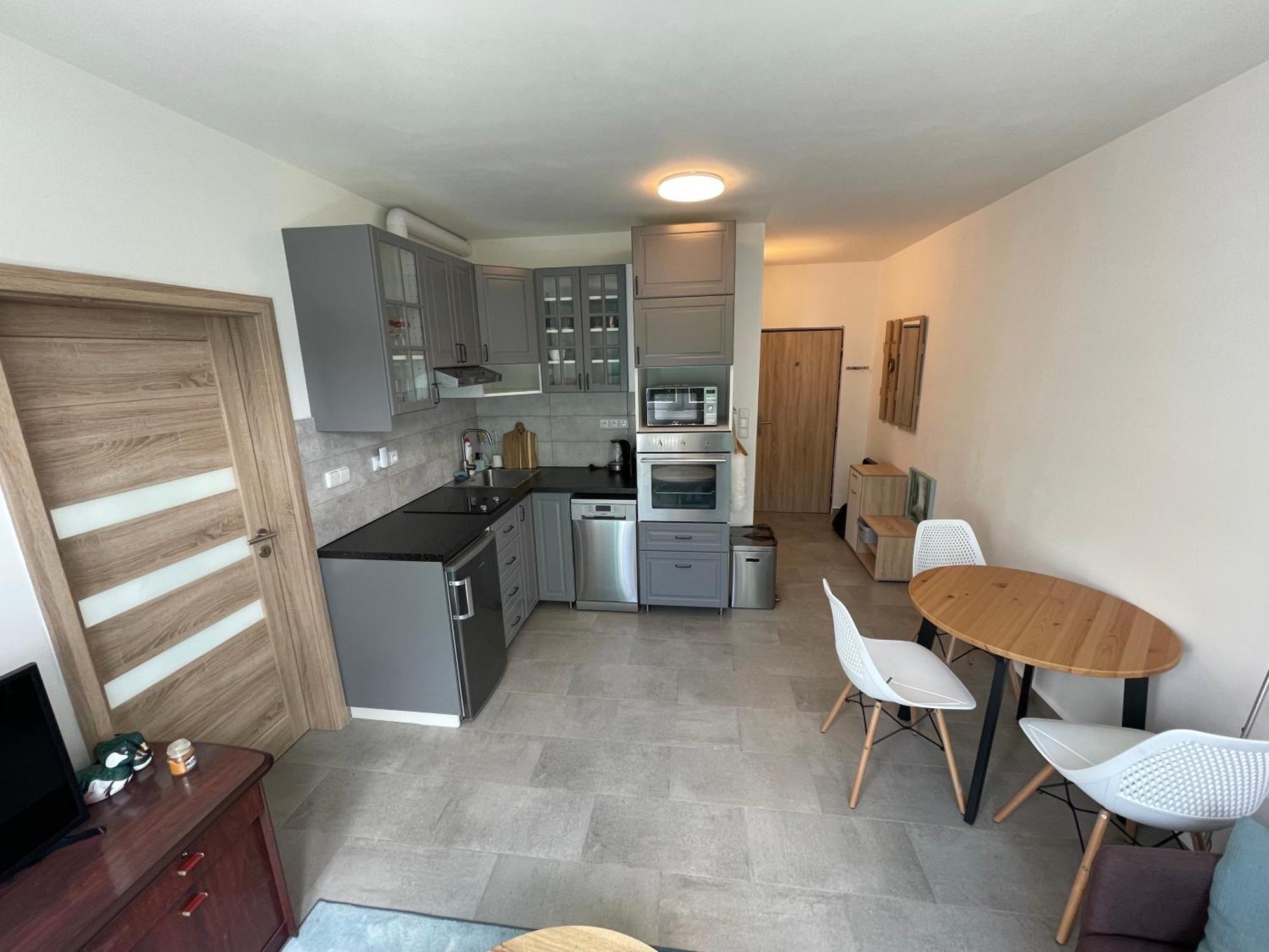 Novy Horsky Apartman V Jizerskych Horach เฮนิเซ ภายนอก รูปภาพ